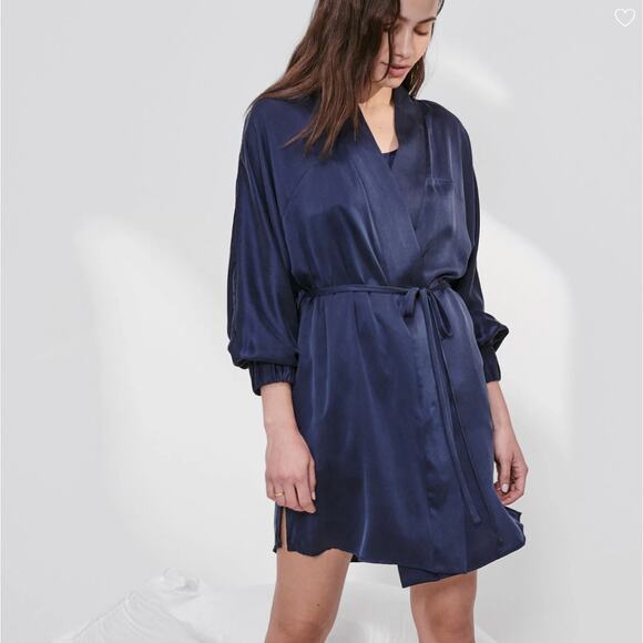 lunya Other - LUNYA Washable Silk Robe Deep Blue {3G17}